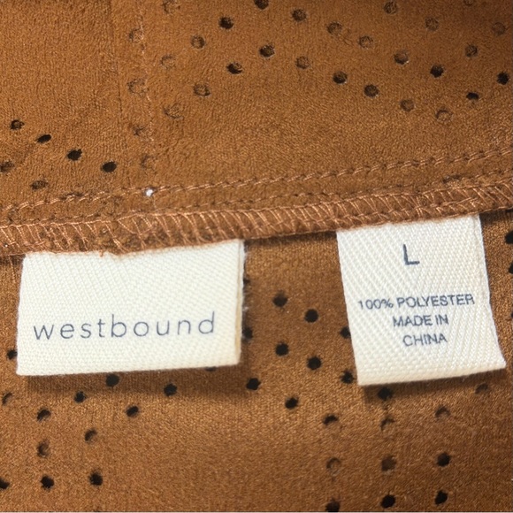 WESTBOUND FRINGE VEST
Faux Brown Suede 
Women’s LARGE 
RN# 58909
LikeNEW - Picture 8 of 10